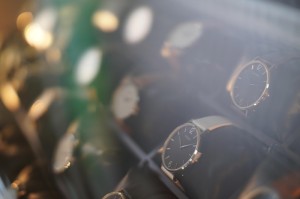 时间的裂痕，回望全球疫情爆发的起点与世界的重塑